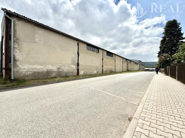 Prodej skladu, Jesenice, 8431 m2