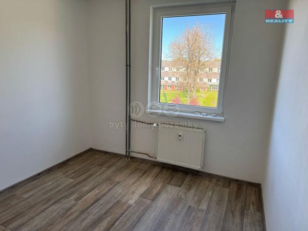 Pronájem bytu 3+1, Rovná, 72 m2