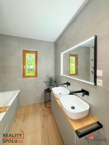 Prodej rodinného domu, Sezemice - Počaply, 125 m2