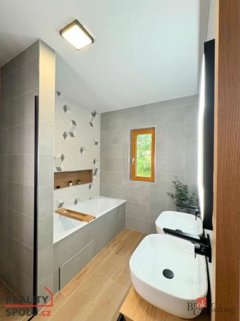 Prodej rodinného domu, Sezemice - Počaply, 125 m2