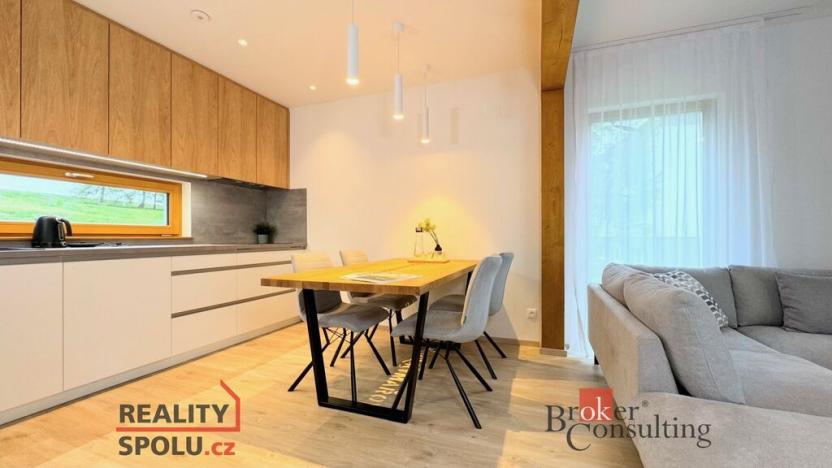 Prodej rodinného domu, Sezemice - Počaply, 125 m2