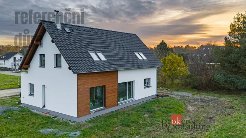 Prodej rodinného domu, Sezemice - Počaply, 125 m2