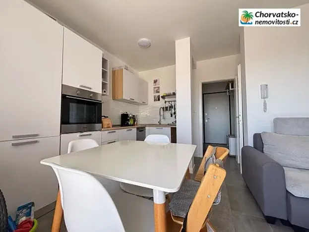 Prodej bytu 2+kk, Novalja, Chorvatsko, 55 m2