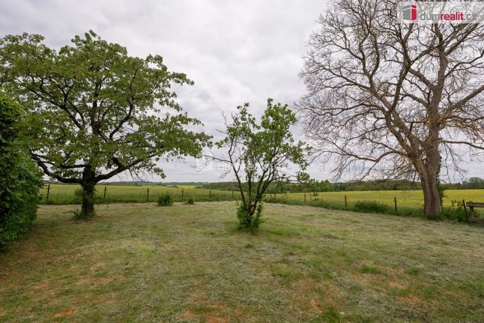 Prodej zahrady, Řepín, 1647 m2