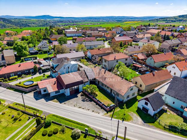 Prodej rodinného domu, Bzová, 230 m2