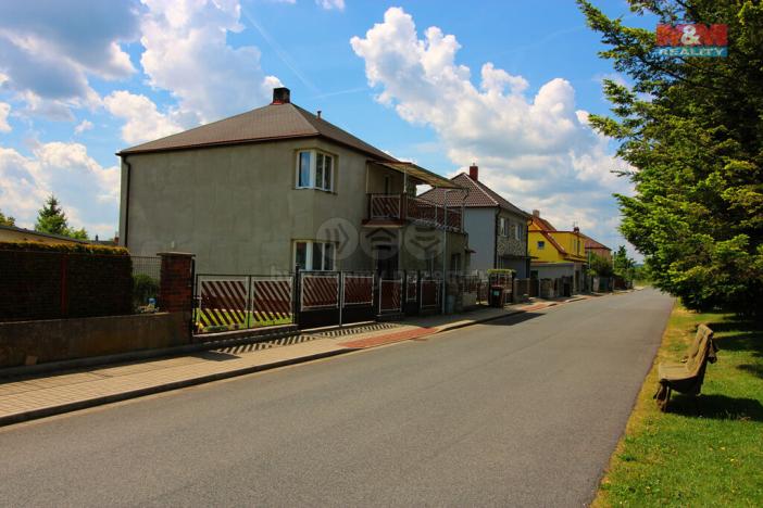 Prodej rodinného domu, Horky, 230 m2