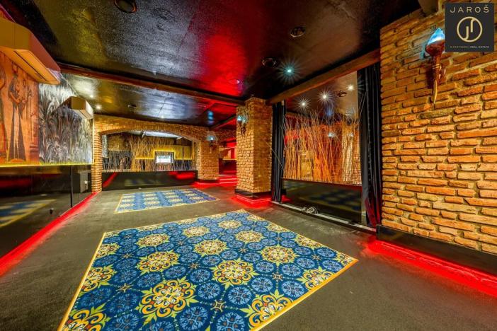 Pronájem obchodního prostoru, Petrovice, 450 m2