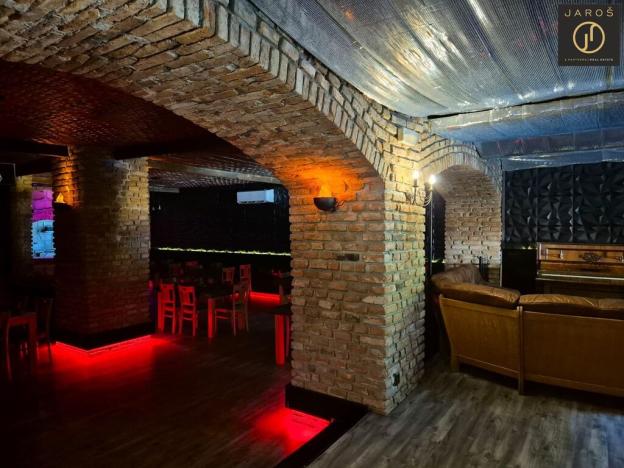 Pronájem obchodního prostoru, Petrovice, 450 m2