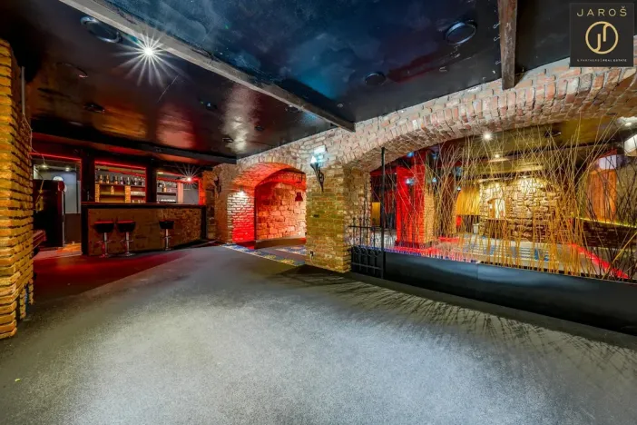 Pronájem obchodního prostoru, Petrovice, 450 m2