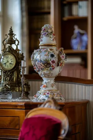 Pronájem bytu 3+1, Praha - Malá Strana, U lužického semináře, 111 m2