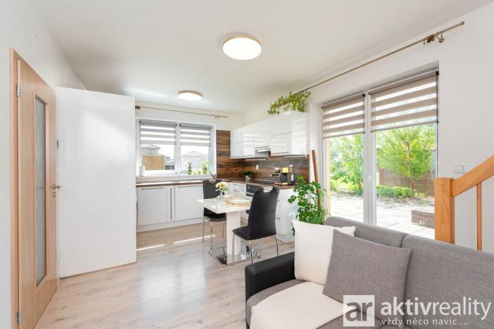 Prodej bytu 4+kk, Polerady, 74 m2