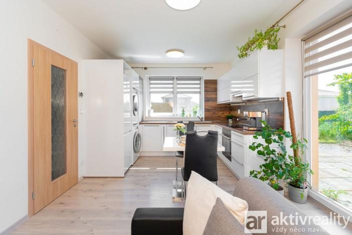 Prodej bytu 4+kk, Polerady, 74 m2