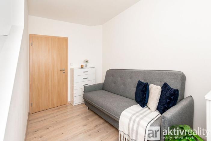 Prodej bytu 4+kk, Polerady, 74 m2