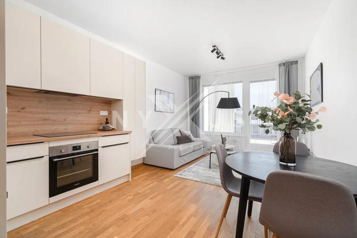 Prodej bytu 2+kk, Praha - Vysočany, Smržových, 52 m2