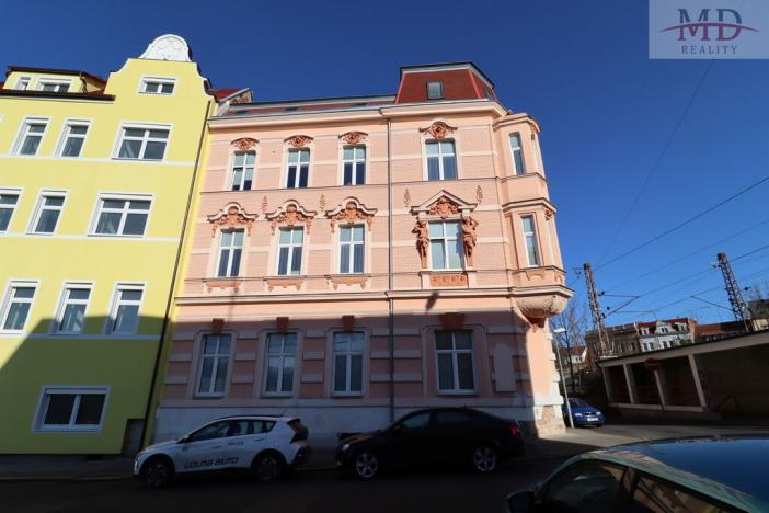 Pronájem bytu 1+kk, Teplice, Myslbekova, 39 m2