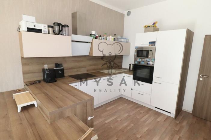 Pronájem bytu 2+kk, České Budějovice - České Budějovice 2, Husova tř., 58 m2
