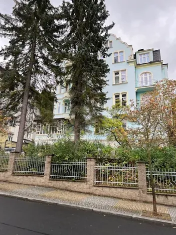 Prodej bytu 3+1, Karlovy Vary, Krále Jiřího, 137 m2
