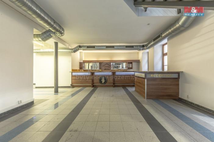 Pronájem obchodního prostoru, Jablonec nad Nisou, Lidická, 396 m2