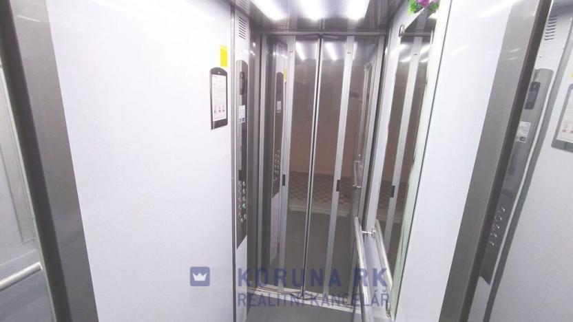 Prodej bytu 2+1, České Budějovice - České Budějovice 7, U Malše, 55 m2