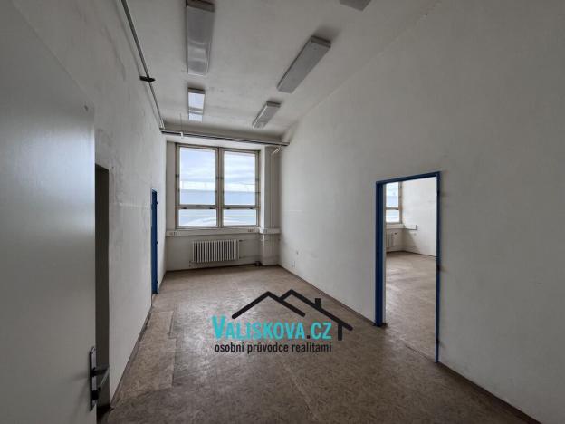 Pronájem skladu, Kroměříž, Kaplanova, 7000 m2