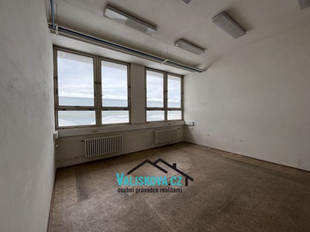 Pronájem skladu, Kroměříž, Kaplanova, 7000 m2