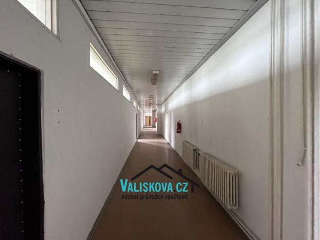 Pronájem skladu, Kroměříž, Kaplanova, 7000 m2