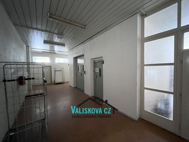 Pronájem skladu, Kroměříž, Kaplanova, 7000 m2