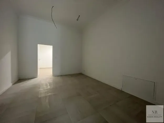 Pronájem obchodního prostoru, Karlovy Vary, Sadová, 60 m2