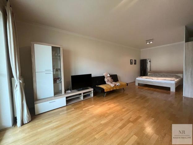 Prodej bytu 1+kk, Karlovy Vary, Jateční, 69 m2