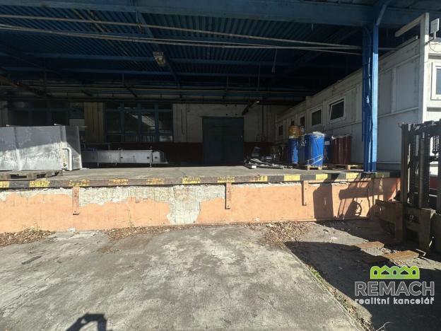 Pronájem skladu, Kunovice, Na Záhonech, 1800 m2