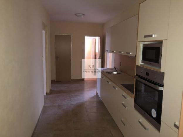 Prodej bytu 5+1, Karlovy Vary, Jaltská, 151 m2