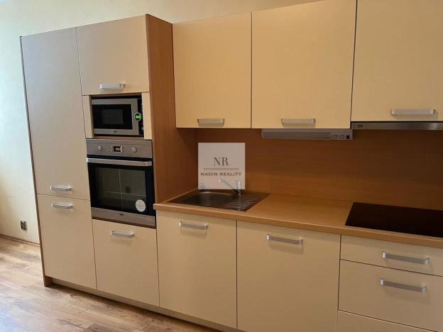 Prodej bytu 5+1, Karlovy Vary, Jaltská, 151 m2