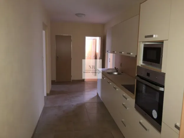 Prodej bytu 5+1, Karlovy Vary, Jaltská, 151 m2