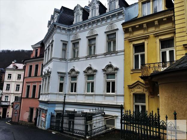 Prodej bytu 3+kk, Karlovy Vary, Zámecký vrch, 72 m2
