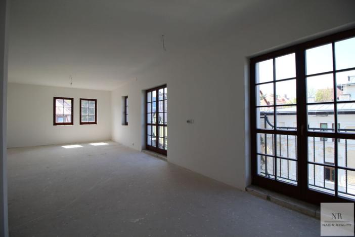 Prodej činžovního domu, Karlovy Vary, Rumunská, 1336 m2