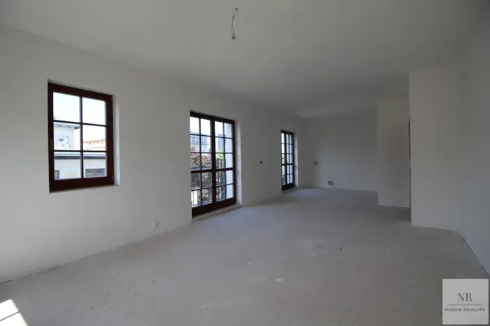 Prodej činžovního domu, Karlovy Vary, Rumunská, 1336 m2
