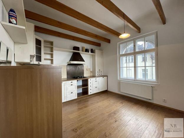 Prodej bytu 4+1, Karlovy Vary, Krále Jiřího, 134 m2