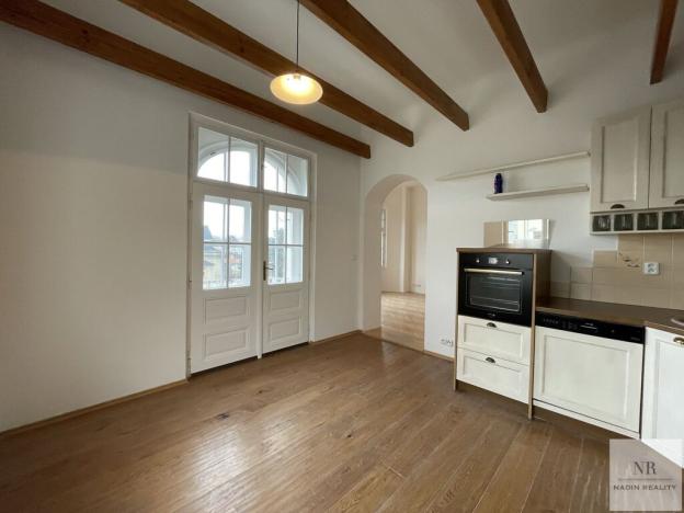 Prodej bytu 4+1, Karlovy Vary, Krále Jiřího, 134 m2