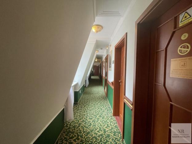 Pronájem obchodního prostoru, Karlovy Vary, Divadelní náměstí, 200 m2