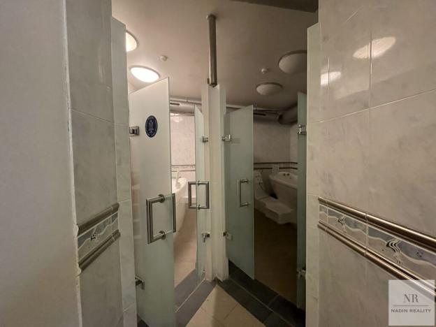 Pronájem obchodního prostoru, Karlovy Vary, Divadelní náměstí, 200 m2