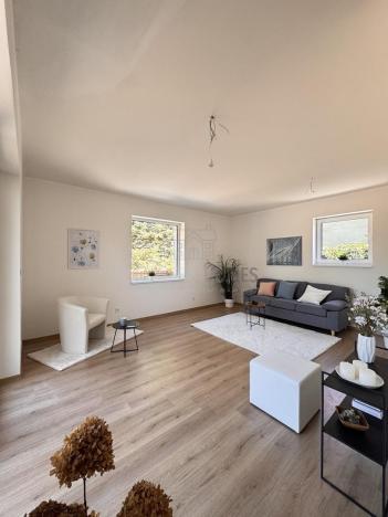 Prodej bytu 5+kk, Praha - Běchovice, Pplk. Nováčka, 140 m2