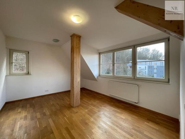 Prodej vily, Karlovy Vary, Myslbekova, 318 m2