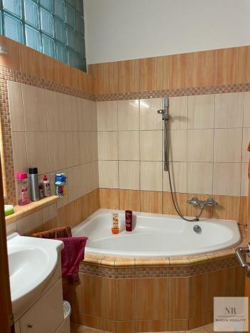 Prodej bytu 3+1, Karlovy Vary, Sokolovská, 112 m2