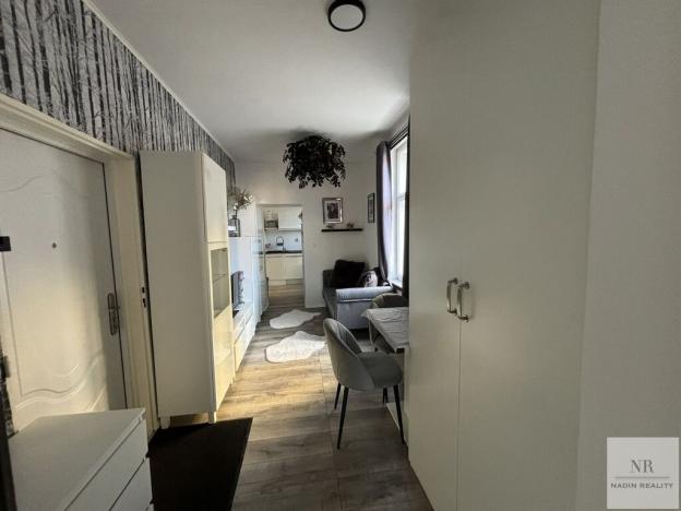 Prodej bytu 2+1, Karlovy Vary, Petřín, 35 m2