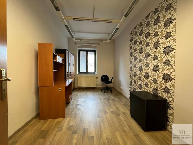 Prodej bytu 4+1, Karlovy Vary, Závodu míru, 125 m2