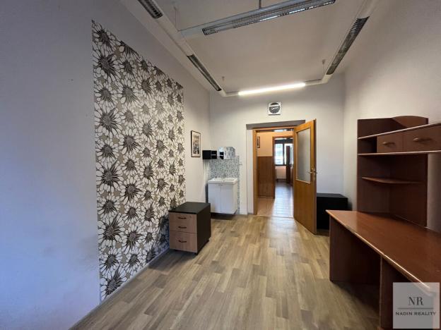 Prodej bytu 4+1, Karlovy Vary, Závodu míru, 125 m2