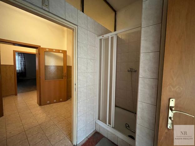 Prodej bytu 4+1, Karlovy Vary, Závodu míru, 125 m2