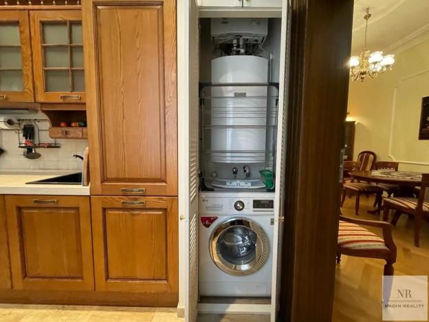 Prodej bytu 3+1, Praha - Smíchov, Petřínská, 102 m2