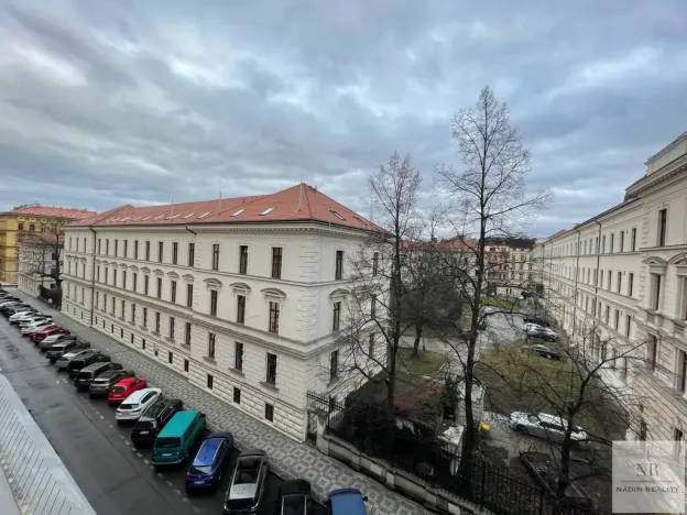 Prodej bytu 3+1, Praha - Smíchov, Petřínská, 102 m2