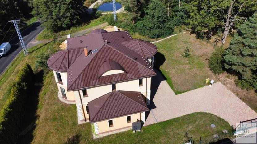 Prodej rodinného domu, Nová Role - Mezirolí, 348 m2